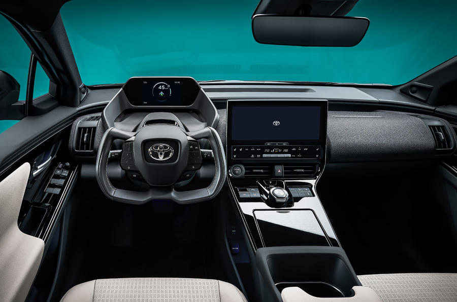 toyota-zev-concept-official-reveal-dashboard